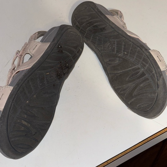 Baretraps Women's Danny Sandals - Picture 4 of 6